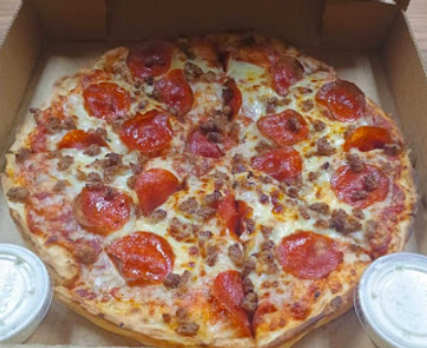 Mamma's Pizza signature dishes Pepperoni Pizza
Jojo’s
Garlic Cheese Bread